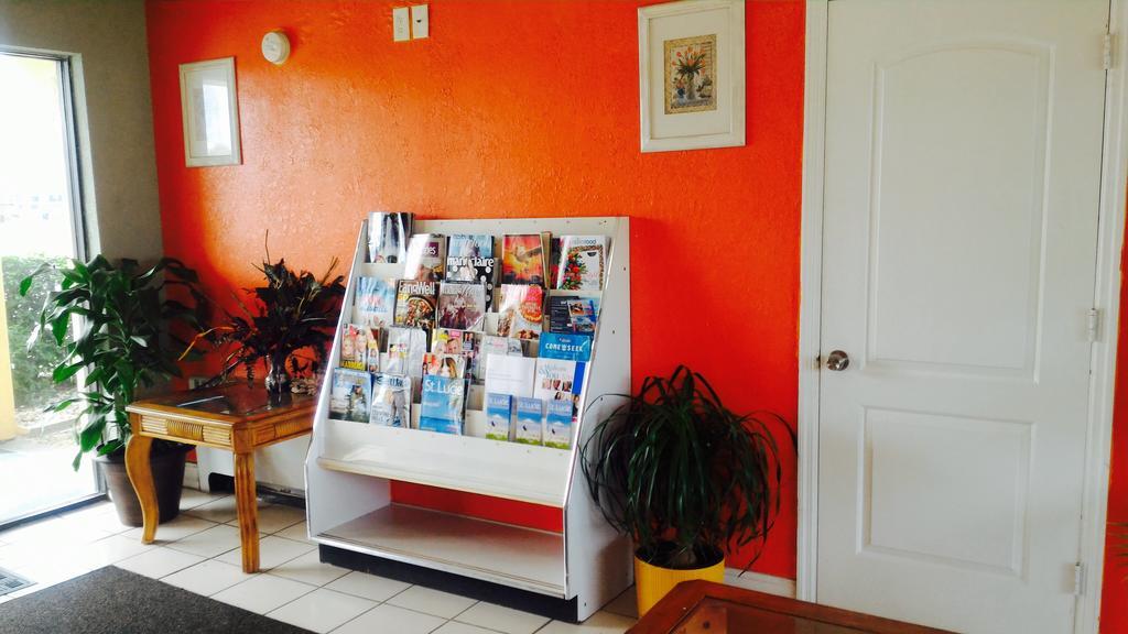 Sunset Inn- Fort Pierce, Fl Ngoại thất bức ảnh