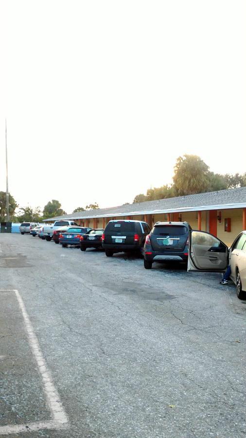 Sunset Inn- Fort Pierce, Fl Ngoại thất bức ảnh