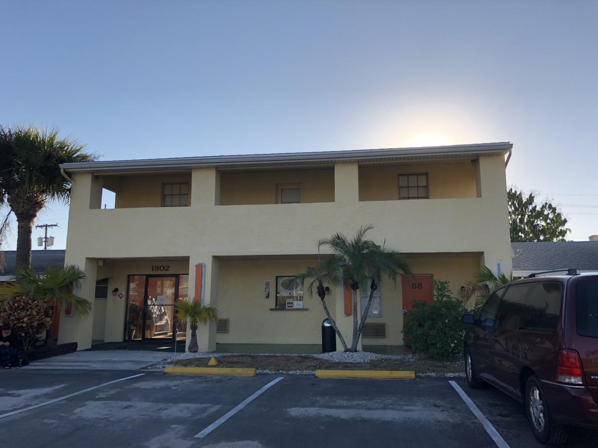 Sunset Inn- Fort Pierce, Fl Ngoại thất bức ảnh